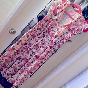 Kate Spade dress. Like NEW! Feminine. 100% silk dress. 100% polyester lining.